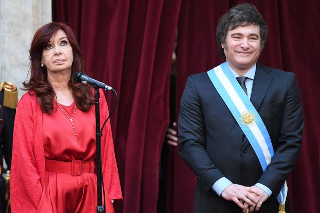 Cristina Kirchner y Javier Milei continuaron el fuerte cruce verbal por la red social X.