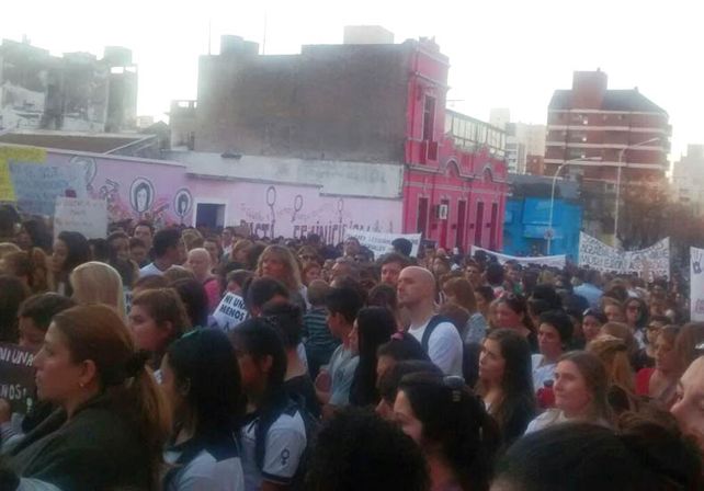 El #NiUnaMenos se expandió en las redes sociales