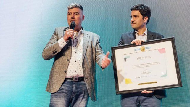 Chaya agradeció a su familia y a sus estudiantes.