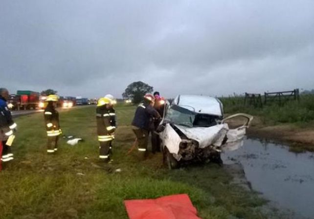 Tres jóvenes murieron en un violento accidente en cercanías de Venado Tuerto