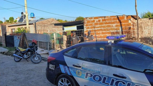 Razzia policial: secuestro de drogas, dinero y detenidos