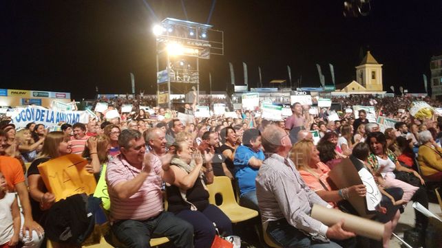 Santa Fe desplegó su cultura en el Festival de Folklore de Cosquín