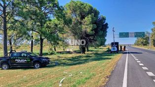 Instalaron un puesto policial fijo en la autopista Santa Fe-Rosario tras los reiterados robos a conductores.&nbsp;