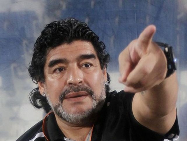 Maradona apoyó a Almeyda en la recta final en la B Nacional