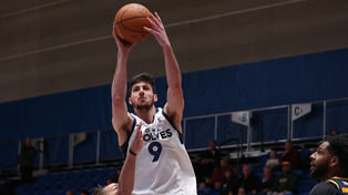 Muy buena labor de Leandro Bolmaro en la G-League de la NBA
