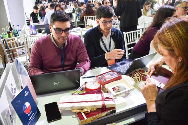 El Santa Fe Business Forum ya superó las 4.200 rondas de negocios y lleva compradores internacionales a las industrias del norte