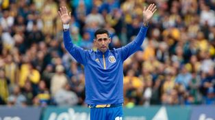 Ángel Di María, en el momento de salir a la canncha para los movimientos previos. El Gigante lo ovacionó.