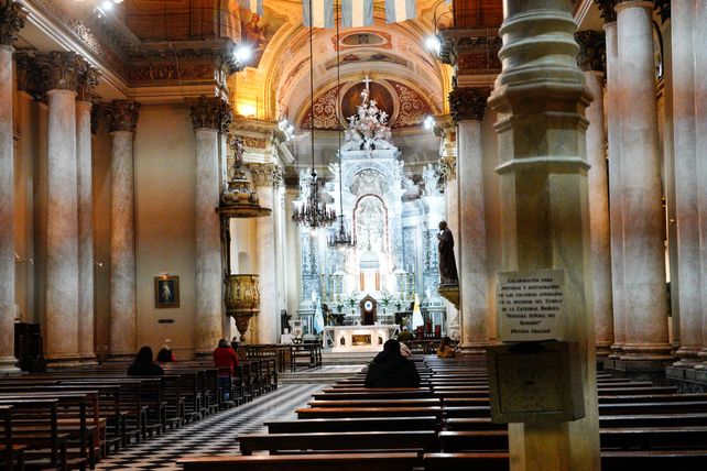 Catedral. La supuesta constitución de la ciudad coincide con el Día de la Virgen del Rosario.