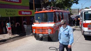 Se incendió una pañalera en Estanislao Zeballos al 4.300, en el norte de la ciudad