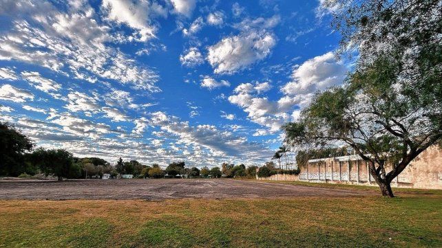 Progreso. El nuevo campo de juego del CAE toma forma y se prevé su inauguración para el tercer trimestre del año.