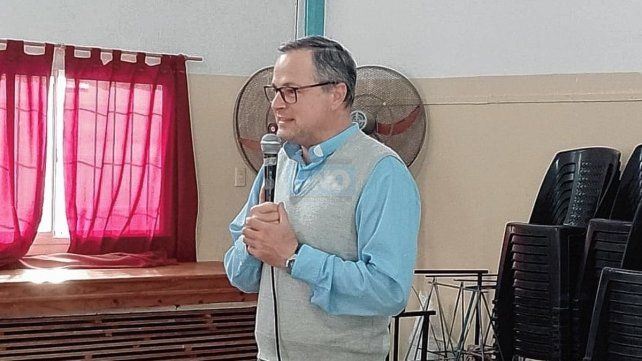 Visita. El padre Walter Minigutti destacó que seguramente el Papa viajara muy pronto a la Argentina.
