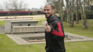 Todo okey. Ahora sí parece que se viene el estreno de Pipa Benedetto con la camiseta de Newell’s.