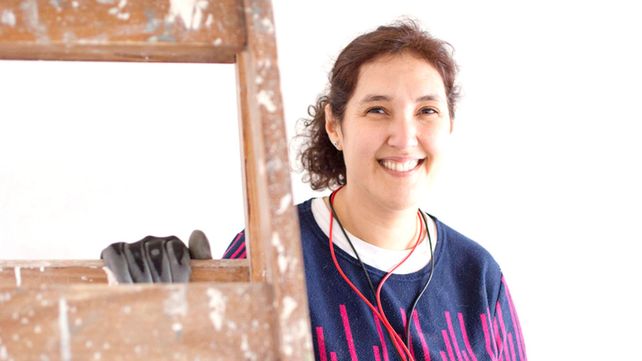 Revista Tuya: María Alejandra Rodríguez dejó la docencia y se transformó en electricista.