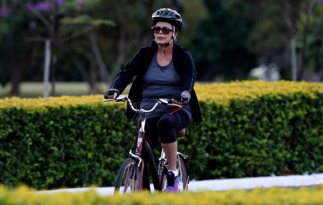 Dilma pasea por Brasilia. Lo hace todas las mañanas como parte de su plan para adelgazar.