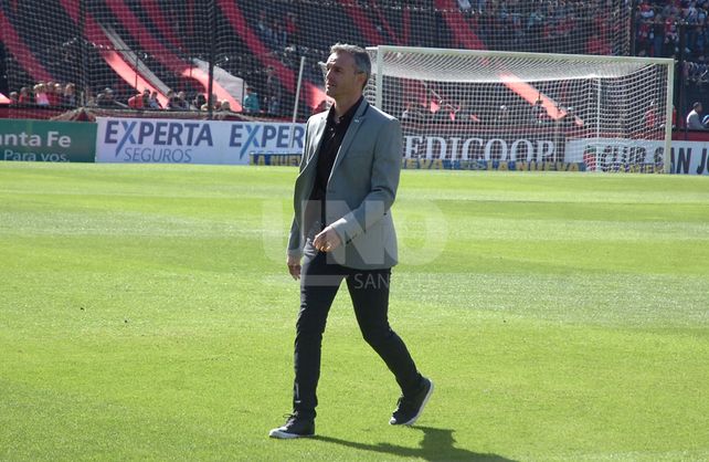 La idea maestra de Lavallén en Colón para quedarse con el Clásico en el 15 de Abril