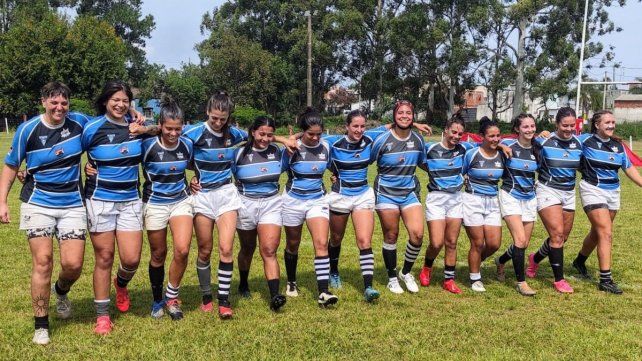 Recolección solidaria: el Rugby Femenino del AEC busca ayudar a los más chicos.