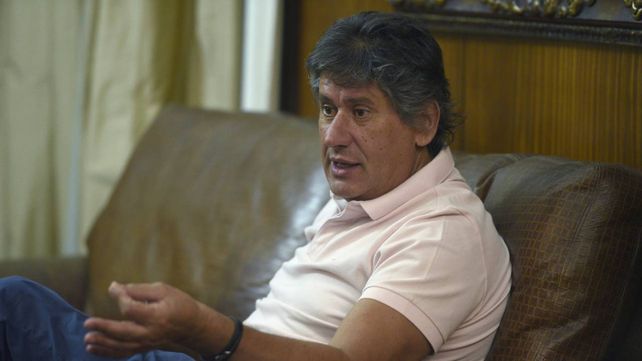 El intendente de Funes invitó al público en general a sumarse a la mayor exposición de autos y motos del país.
