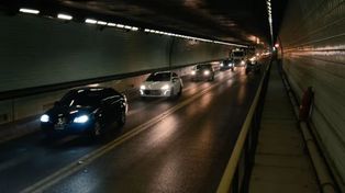 El peaje del túnel subfluvial que une Santa Fe&nbsp; y Paraná aumentó este jueves un 120% en la categoría que más vehículos circulan por el viaducto.&nbsp;