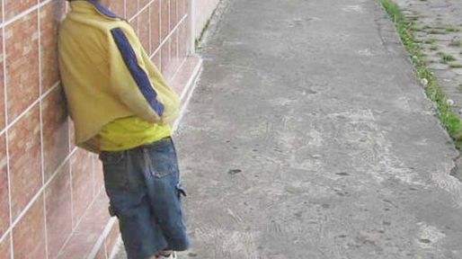 Le reducen la pena al violador de un nene porque para los jueces el chico es gay