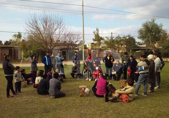 Preocupación. Los vecinos analizaron los pasos a seguir para que se concreten las obras.