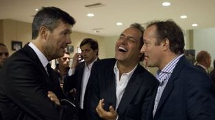 Marcelo Tinelli se deja ver en público con Daniel Scioli y Martín Insaurralde