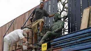 El Trinche Carlovich tiene su estatua en el Gabino Sosa de Rosario.