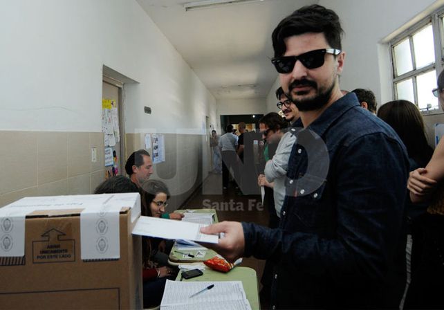 Chino Mansutti/ Músico- Ganador Premio Escenario  2014: “Nací con la vuelta de la Democracia