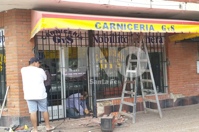 Otra noche de violencia y descontrol con robos a comercios en Santa Fe
