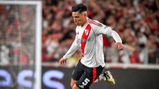 Unión habría preguntado por un volante central de equipo grande