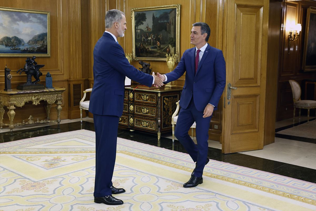 El rey Felipe VI recibió a Sánchez en La Moncloa.&nbsp;