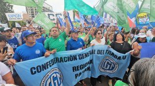 Bajo la consigna Ni un paso atrás, la CGT Regional Paraná se moviliza este jueves