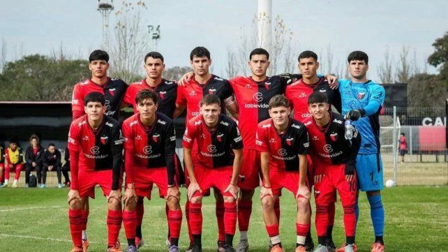 La Reserva de Colón volvió a sonreír: gran triunfo ante Huracán en Santa Fe
