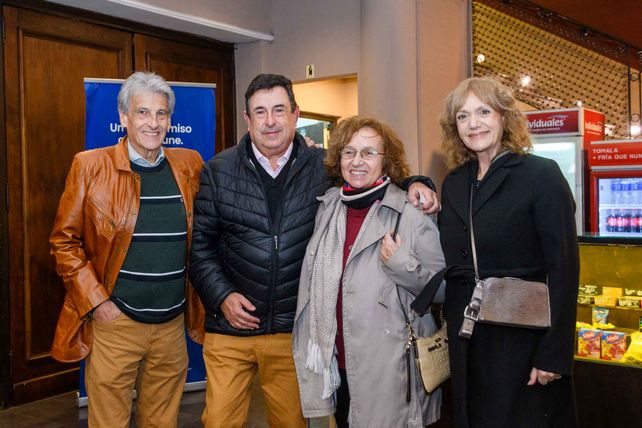 Gustavo Valdez, Miguel y Alicia Aromma y Doris Valdez.