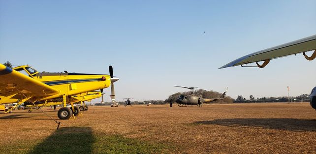 Cómo se combate el fuego desde el aire: la experiencia de un piloto aplicador en primera persona