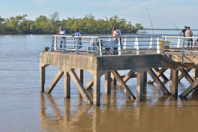 Jornada con cielo algo nublado y una temperatura máxima de 32 grados