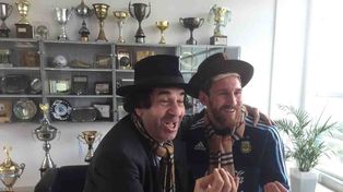 Minguito y Messi reeditan un recordado sketch con Diego