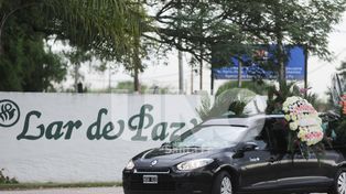 Una multitud acompañó el cortejo fúnebre en el último adiós a Serena