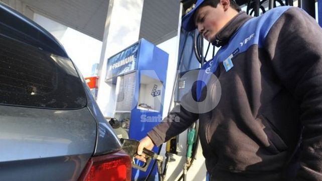 YPF volvió a aumentar sus precios: la nafta súper ya cuesta $32,40 en Santa Fe