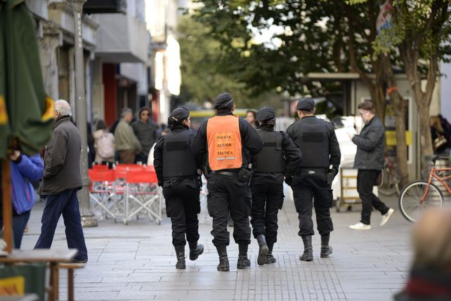 compras tranquilas. La idea es controlar que las actividades comerciales se desarrollen sin inconvenientes. (Silvina Salinas / La Capital)