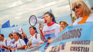 Familiares reclaman por los tripulantes del Rigel
