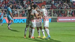 Unión venció a Arsenal con lo justo y se sacó la mufa para tomar envión en el final