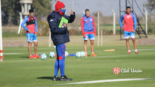 Azconzábal comenzó a definir su idea en Unión