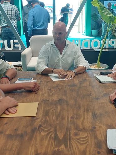 En Expoagro la lechería se sentó a la mesa del Ministerio