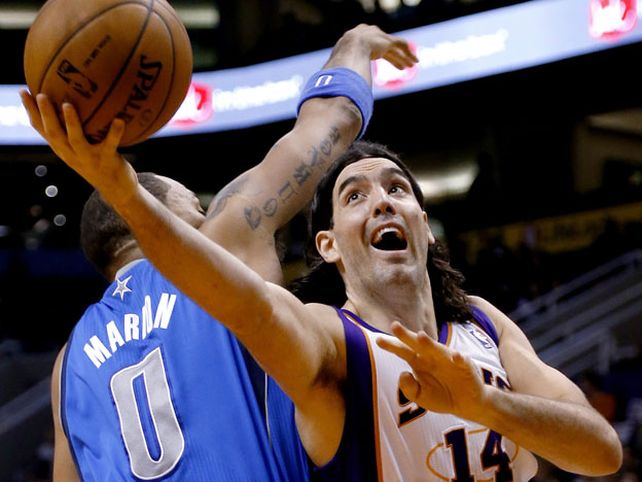 La buena labor de Scola no alcanzó en la derrota de los Suns