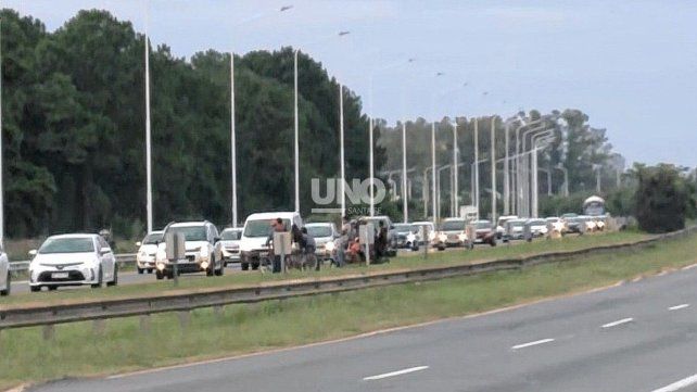Tercer carril en la Autopista Santa Fe - Rosario: el Gobierno provincial informó que se terminará en 2026 Tercer carril en la Autopista Santa Fe - Rosario: el Gobierno provincial informó que se terminará en 2026