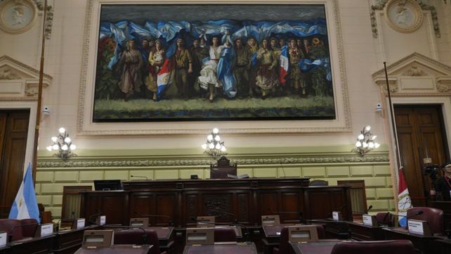 La nueva constitución se jura en la Legislatura.