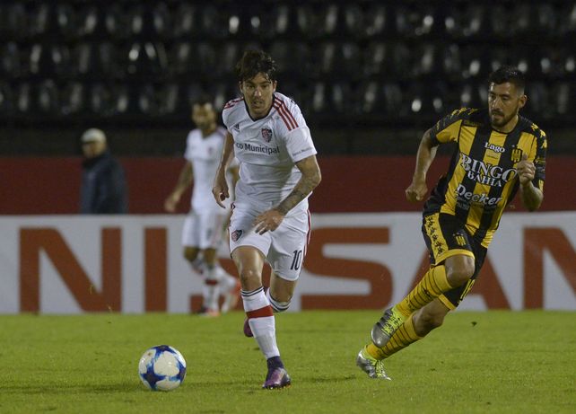 El Gato Formica dejaría Newells para sumarse a Pumas de México