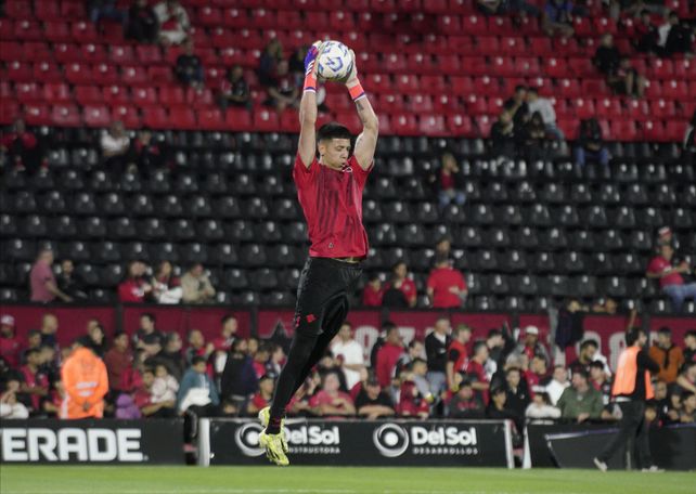Rinatti intentará zafar de la operación. Si eso no sucede, Newell's podría en busca de un arquero.