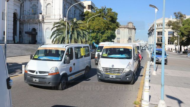 Paraná: en transportes escolares opera un aumento del 30%