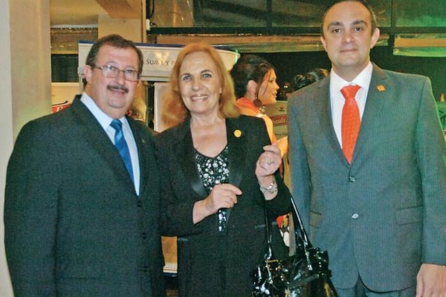 Tercera Cena de Gala a beneficio de la Fundación Mateo Esquivo